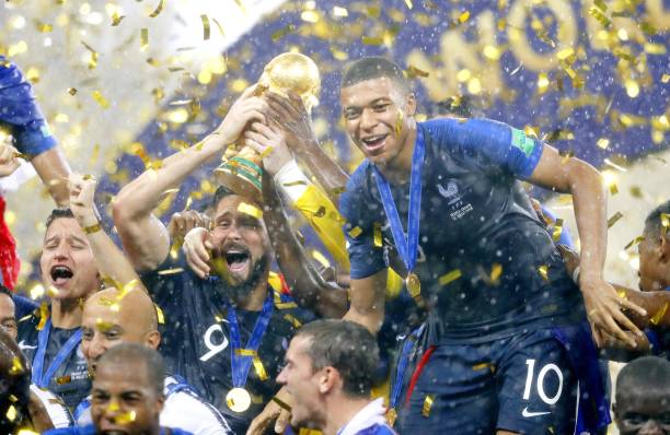 強勁的發展 強勁的發展